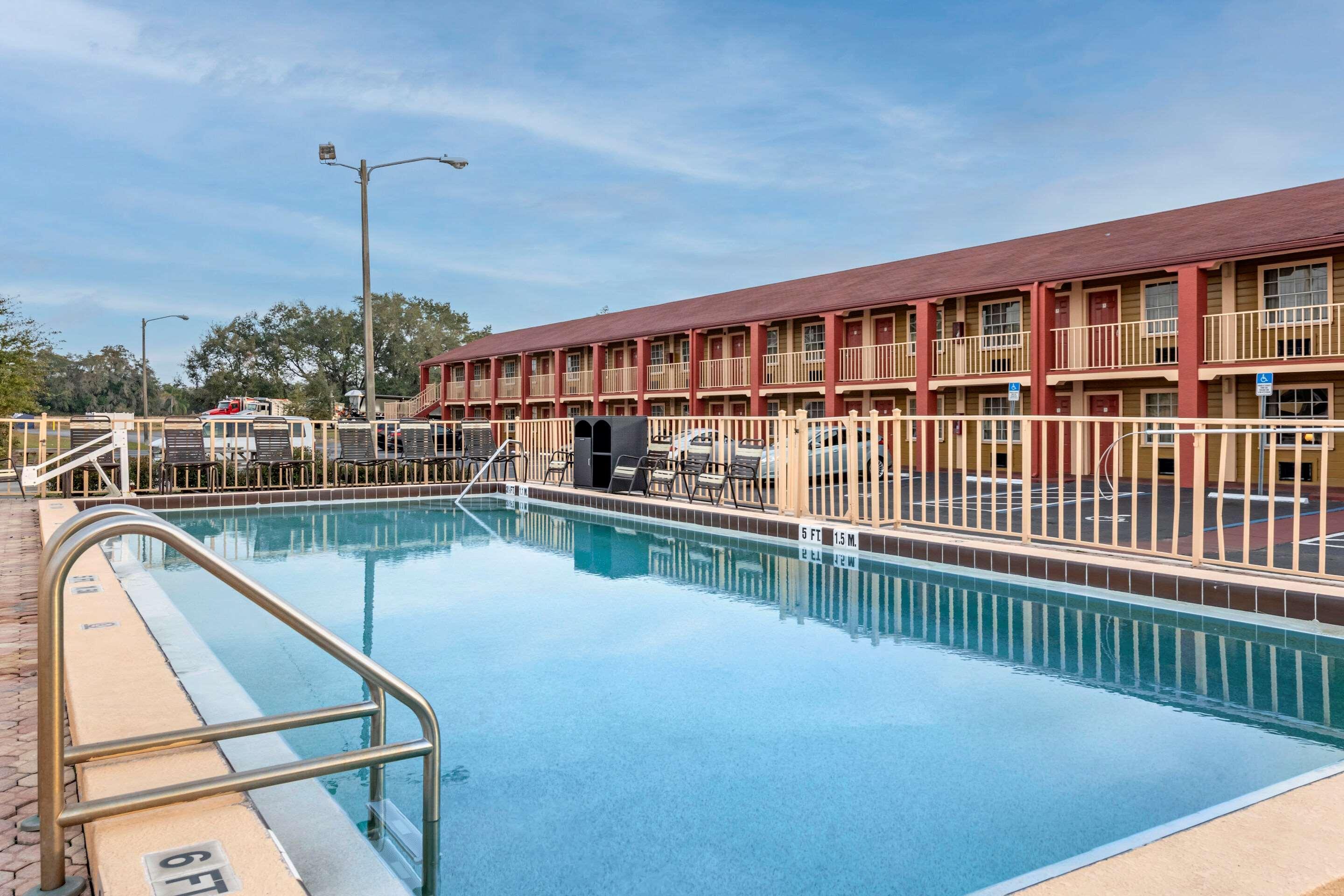 Econo Lodge Inn & Suites Maingate Central Kissimmee Exterior foto